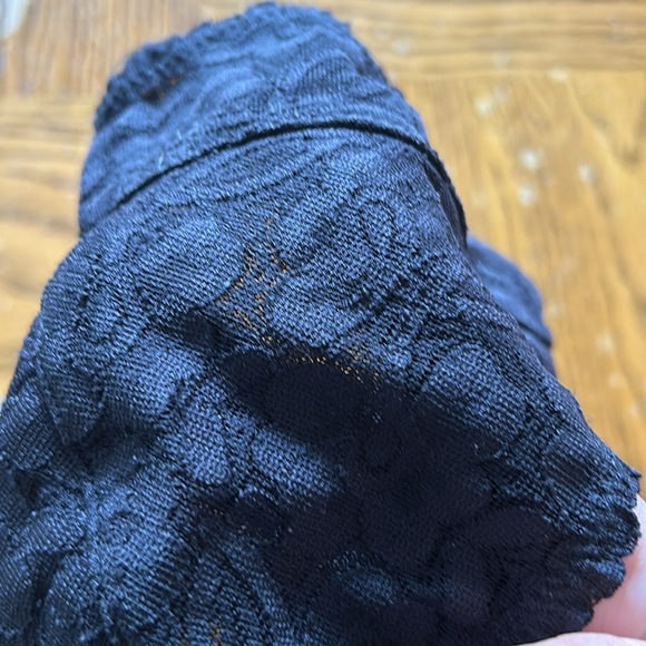 Free People Intimately Women’s Black Lace Halter Bralette, S/P - Picture 5 of 5